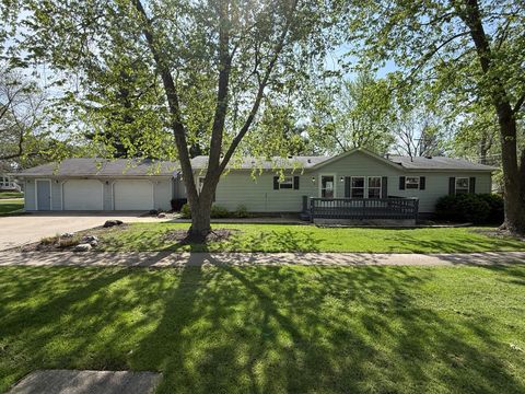 Photo of 102 S Morgan Street, Odell, IL 60460 (MLS # 12621918)