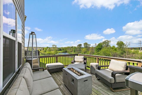 Tiny photo for 380 Hamilton Road, St. Charles, IL 60175 (MLS # 12640988)
