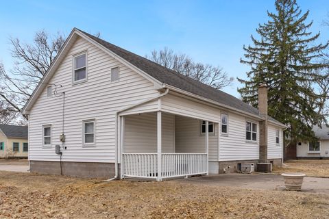 Tiny photo for 316 8th Avenue, Camanche, IA 52730 (MLS # 12589778)