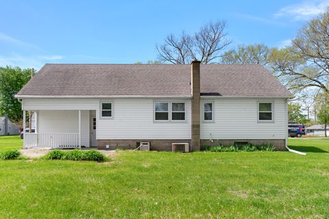 Tiny photo for 316 8th Avenue, Camanche, IA 52730 (MLS # 12589778)