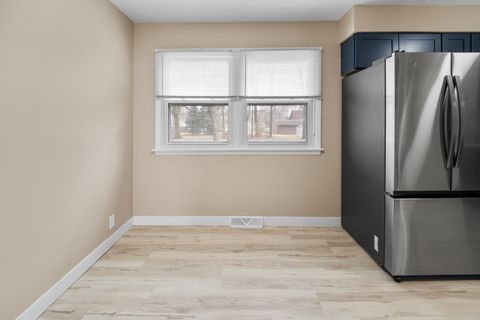 Tiny photo for 316 8th Avenue, Camanche, IA 52730 (MLS # 12589778)