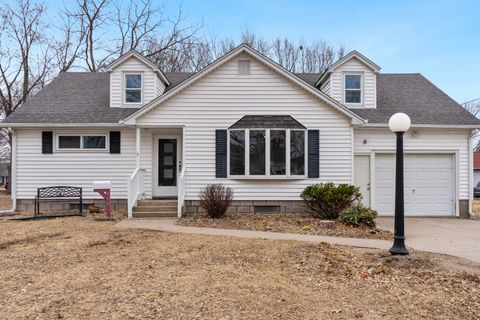 Tiny photo for 316 8th Avenue, Camanche, IA 52730 (MLS # 12589778)