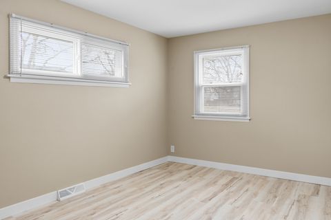 Tiny photo for 316 8th Avenue, Camanche, IA 52730 (MLS # 12589778)