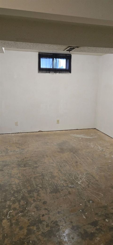 Tiny photo for 1521 Emerald Drive, Davenport, IA 52804 (MLS # 100000330)