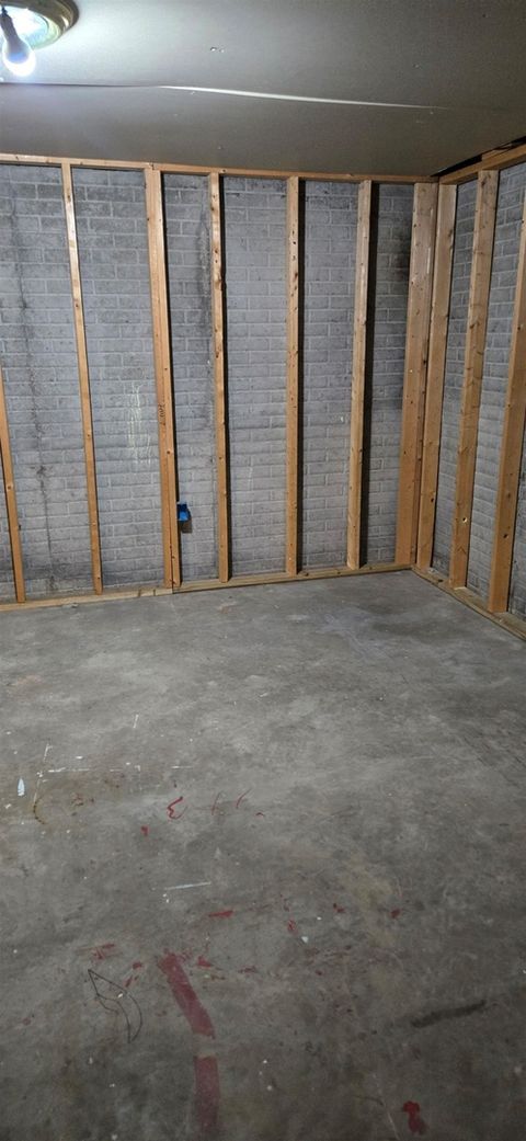 Tiny photo for 1521 Emerald Drive, Davenport, IA 52804 (MLS # 100000330)