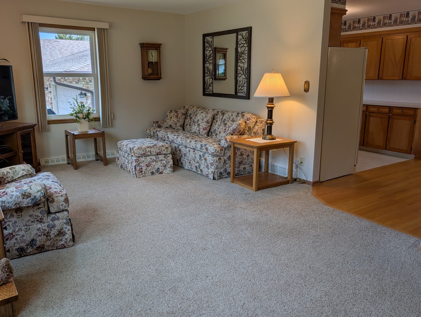1358 Empire Court