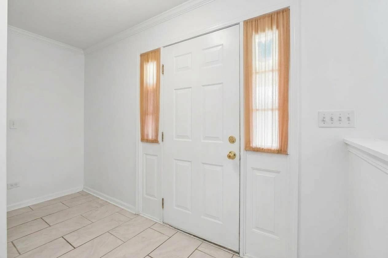 5645 Savoy Drive