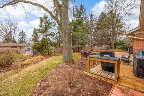 Tiny photo for 921 60th Place, Downers Grove, IL 60516 (MLS # 12536550)