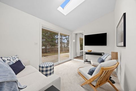 Tiny photo for 921 60th Place, Downers Grove, IL 60516 (MLS # 12536550)