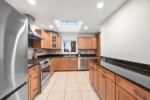 Tiny photo for 921 60th Place, Downers Grove, IL 60516 (MLS # 12536550)