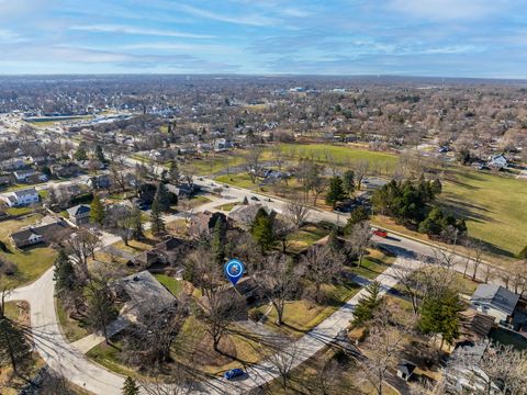 Tiny photo for 921 60th Place, Downers Grove, IL 60516 (MLS # 12536550)