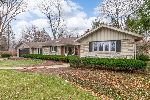 Tiny photo for 921 60th Place, Downers Grove, IL 60516 (MLS # 12536550)