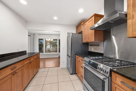 Tiny photo for 921 60th Place, Downers Grove, IL 60516 (MLS # 12536550)