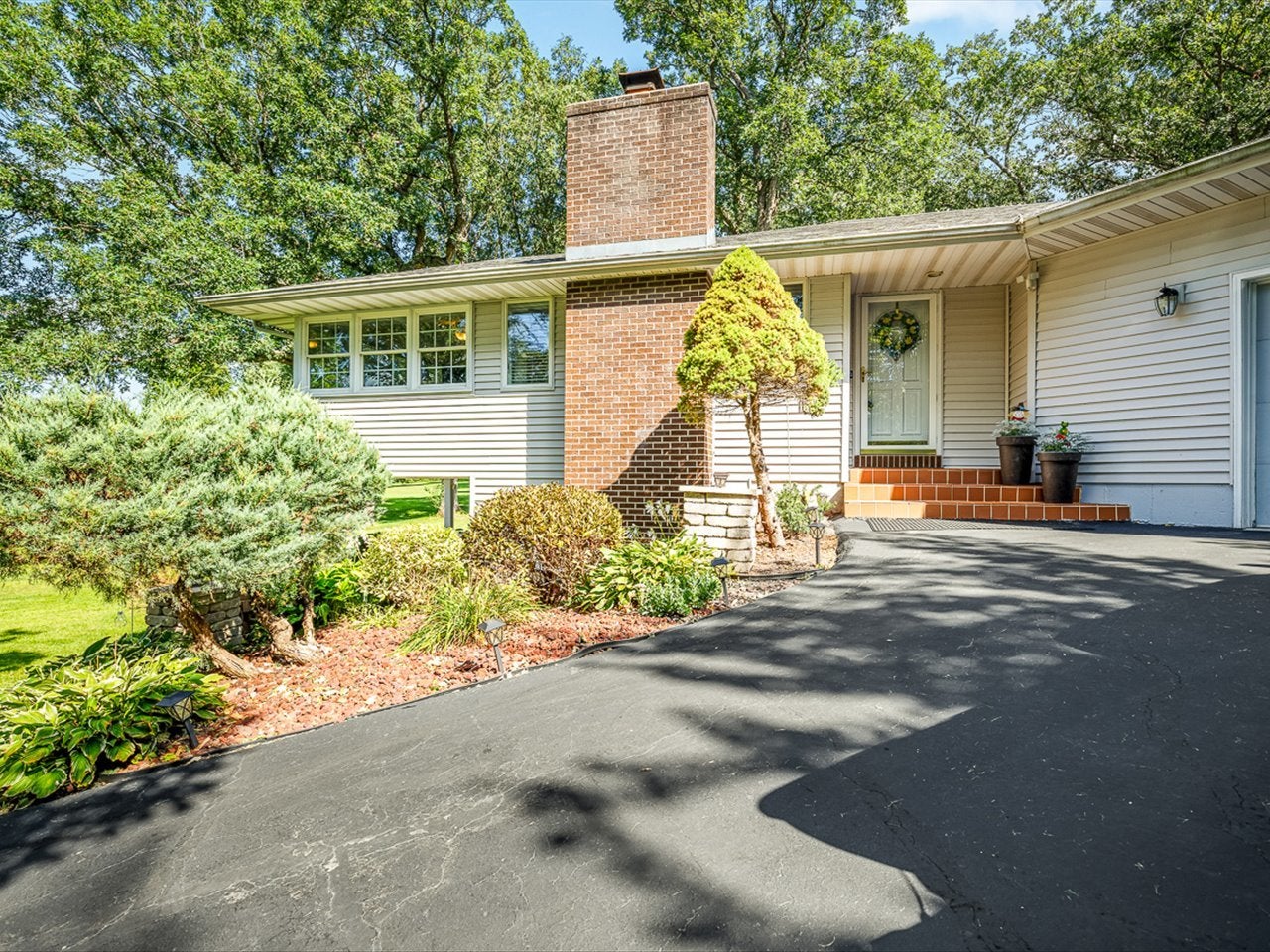 572 Baintree Road