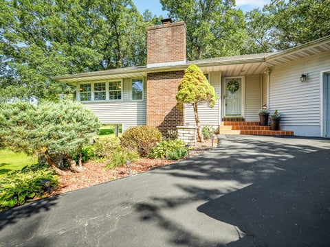 Tiny photo for 572 Baintree Road, Davis, IL 61019 (MLS # 12746564)
