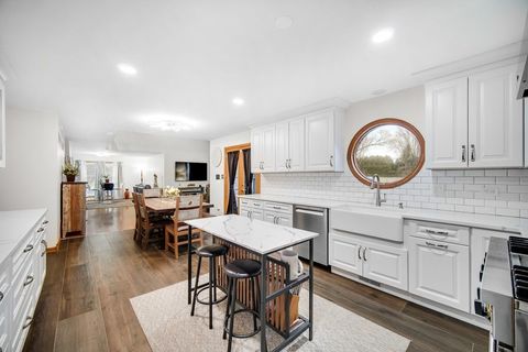 Tiny photo for 346 Holbrook Circle, Chicago Heights, IL 60411 (MLS # 12538945)