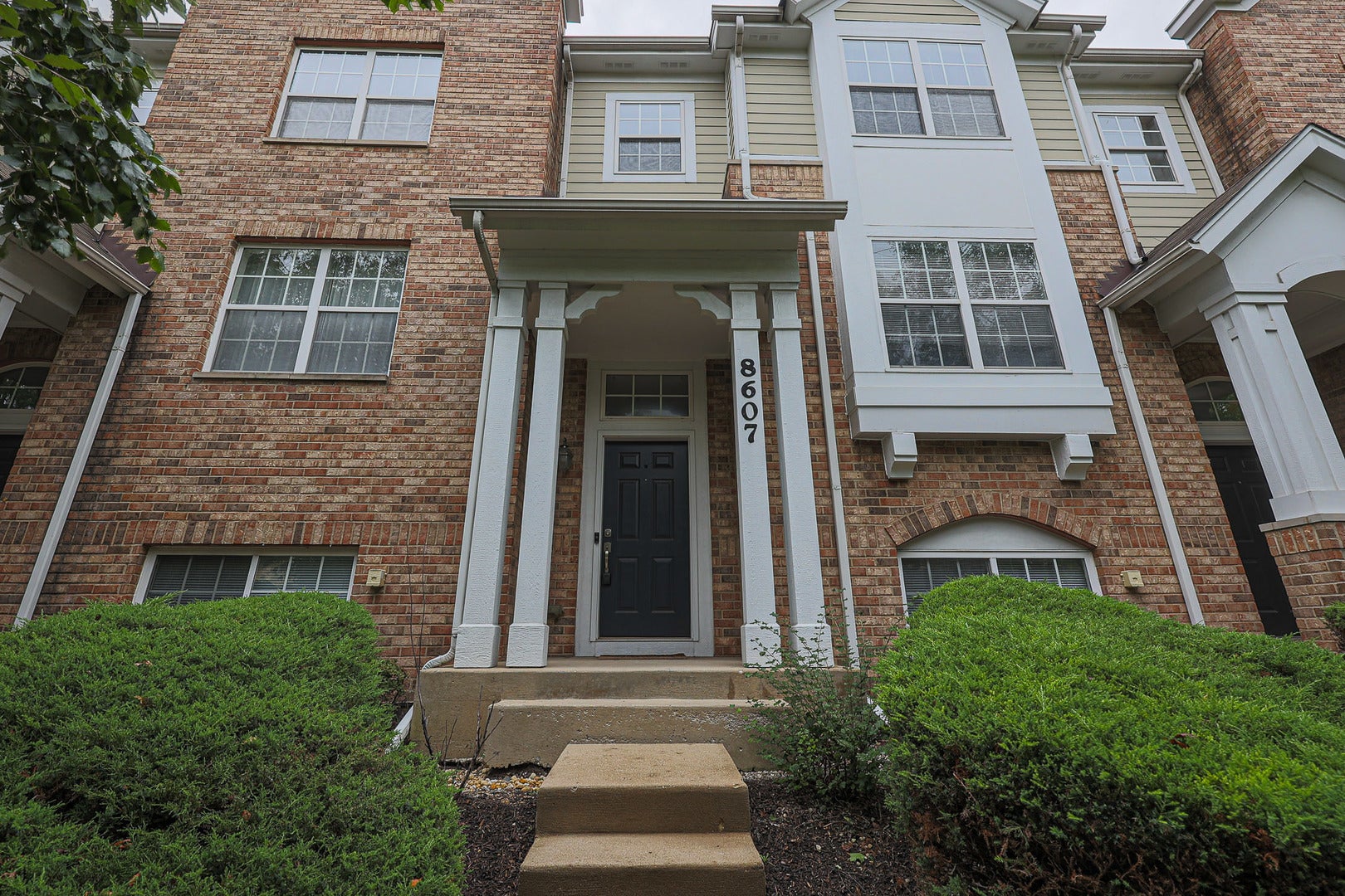 8607 Waukegan Road