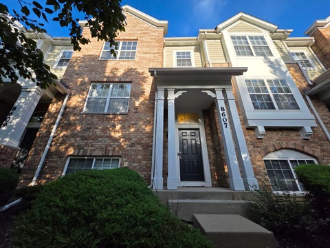 Photo of 8607 Waukegan Road, Morton Grove, IL 60053 (MLS # 12757118)