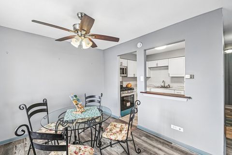 Tiny photo for 9740 S Pulaski Road #306, Oak Lawn, IL 60453 (MLS # 12627713)