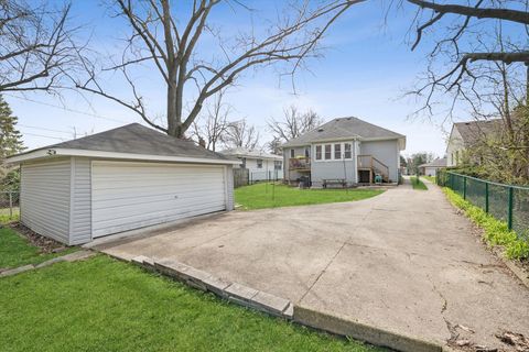 Tiny photo for 124 E Jackson Street, Villa Park, IL 60181 (MLS # 12607024)