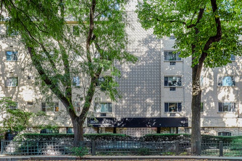 Photo of 2629 N Hampden Court #502, Chicago, IL 60614 (MLS # 12777197)