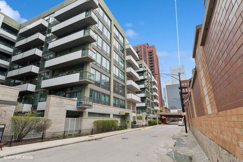 660 W Wayman Street 501 Chicago IL 60661