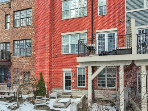 Tiny photo for 5 Illinois Avenue, Schaumburg, IL 60193 (MLS # 12547919)