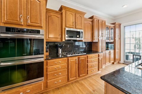 Tiny photo for 5 Illinois Avenue, Schaumburg, IL 60193 (MLS # 12547919)