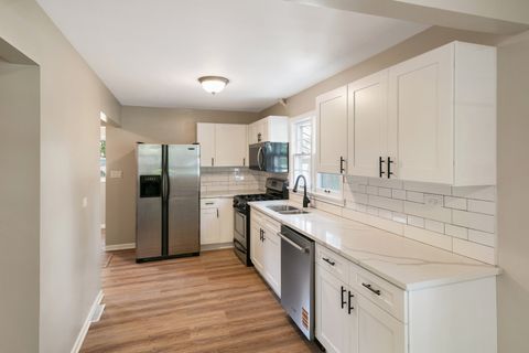 Tiny photo for 14348 Knox Avenue, Midlothian, IL 60445 (MLS # 12470498)