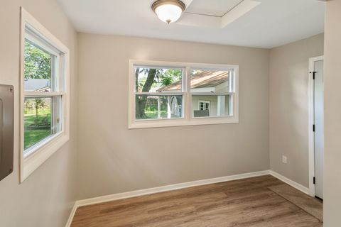 Tiny photo for 14348 Knox Avenue, Midlothian, IL 60445 (MLS # 12470498)