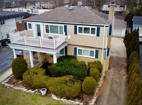 4386 Woodland Avenue Western Springs IL 60558