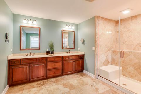 Tiny photo for 4 Daybreak Terrace, Buffalo Grove, IL 60089 (MLS # 12495044)