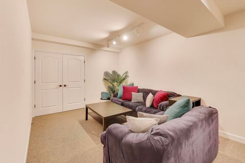 Tiny photo for 4 Daybreak Terrace, Buffalo Grove, IL 60089 (MLS # 12495044)