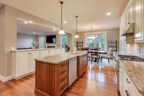 Tiny photo for 4 Daybreak Terrace, Buffalo Grove, IL 60089 (MLS # 12495044)