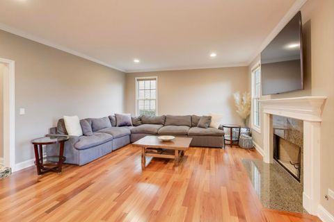 Tiny photo for 4 Daybreak Terrace, Buffalo Grove, IL 60089 (MLS # 12495044)