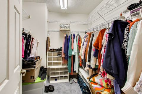 Tiny photo for 710 Creekside Drive #104A, Mount Prospect, IL 60056 (MLS # 12593179)