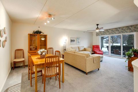 Tiny photo for 710 Creekside Drive #104A, Mount Prospect, IL 60056 (MLS # 12593179)