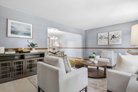 Tiny photo for 604 Shenandoah Trail, Elgin, IL 60123 (MLS # 12684601)