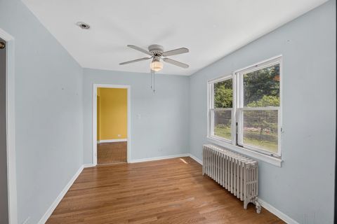 Tiny photo for 14329 S Beacon Avenue, Orland Park, IL 60462 (MLS # 12687780)