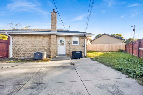 Tiny photo for 11257 S Pacific Drive, Worth, IL 60482 (MLS # 12537053)