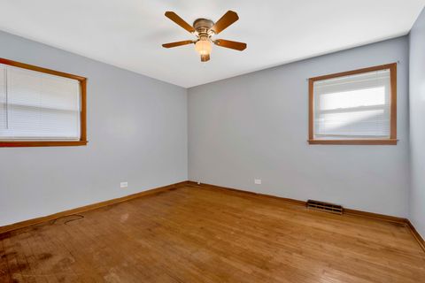 Tiny photo for 11257 S Pacific Drive, Worth, IL 60482 (MLS # 12537053)