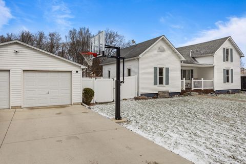Tiny photo for 306 Shimp Street, Milmine, IL 61855 (MLS # 12588553)