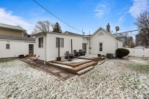 Tiny photo for 306 Shimp Street, Milmine, IL 61855 (MLS # 12588553)