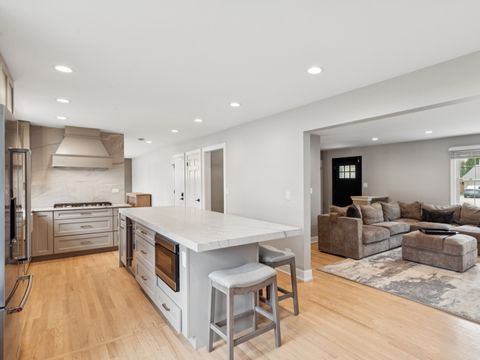 Tiny photo for 2870 Beckwith Court, Northbrook, IL 60062 (MLS # 12621766)