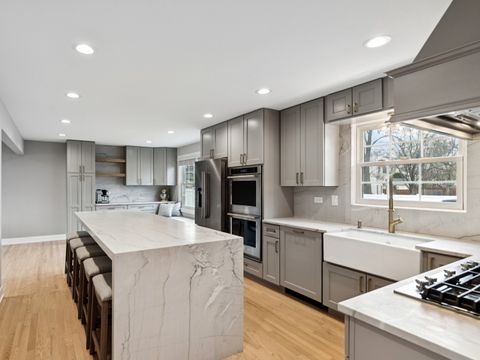 Tiny photo for 2870 Beckwith Court, Northbrook, IL 60062 (MLS # 12621766)