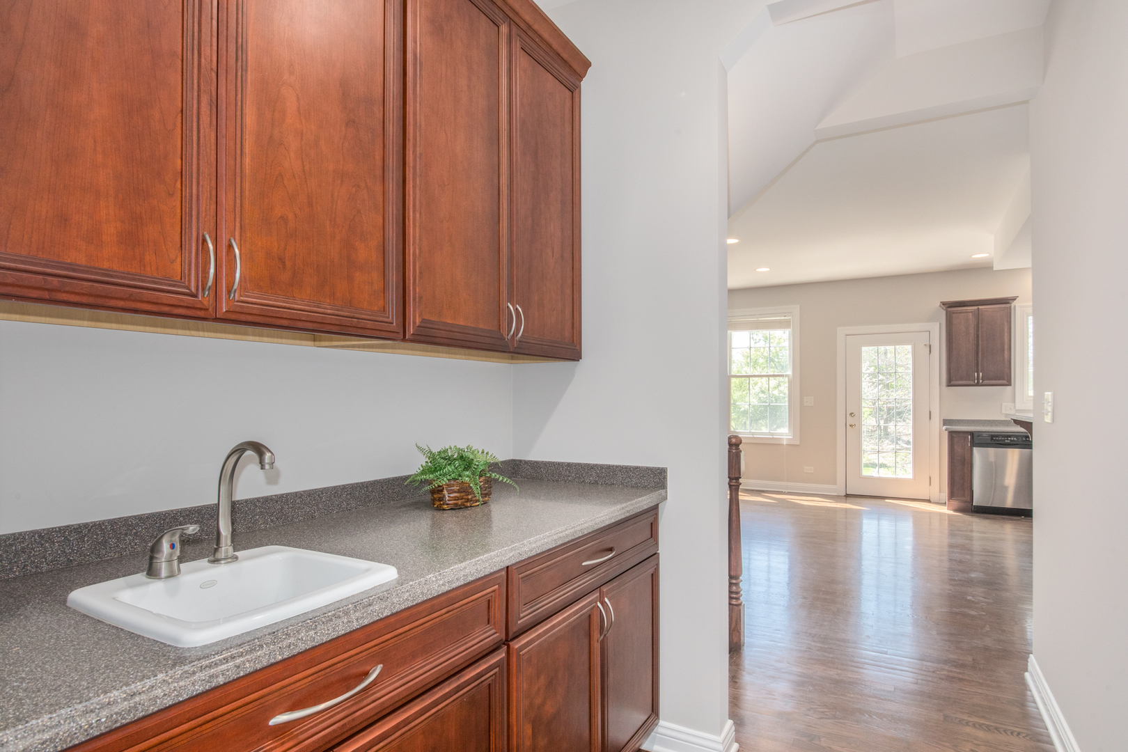 6433 Davidson Court