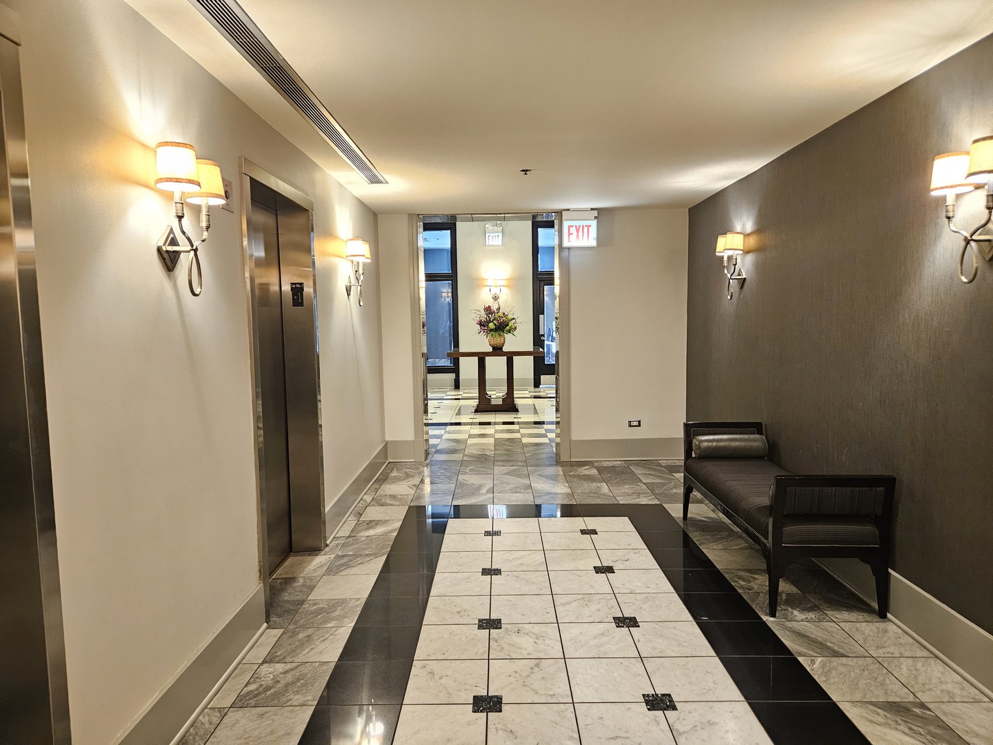70 W Huron Street 809