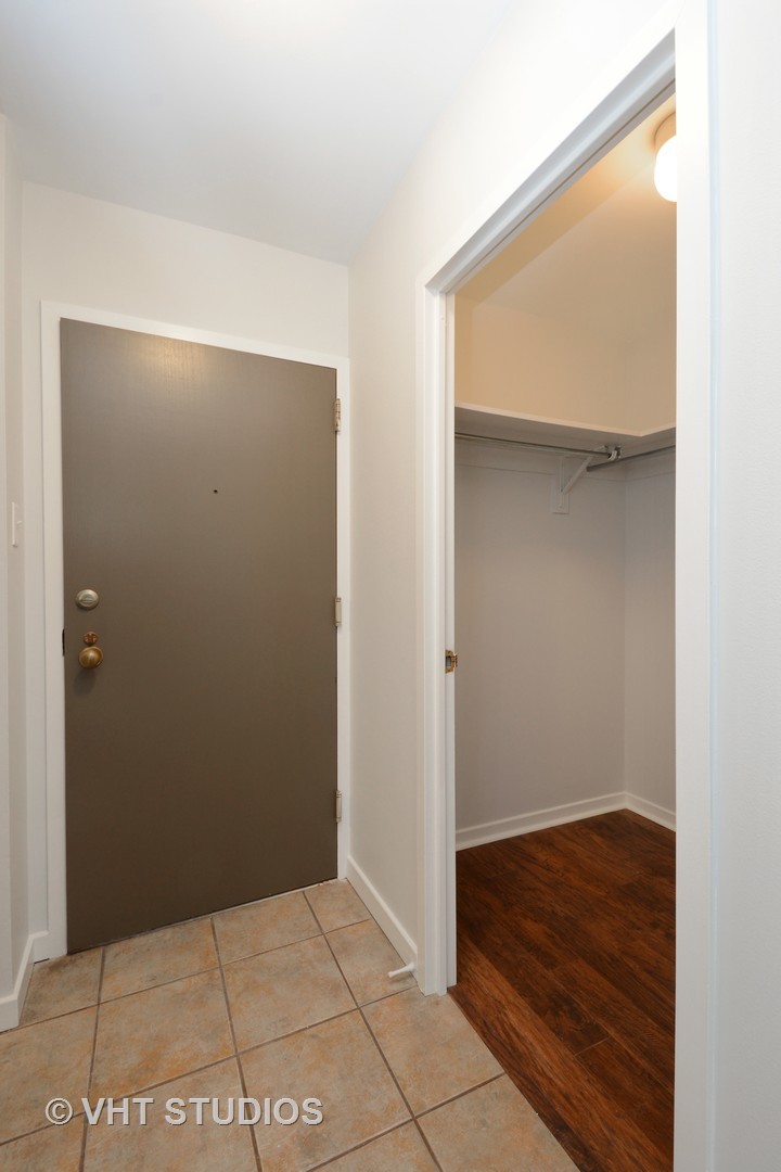 211 E Ohio Street 2109