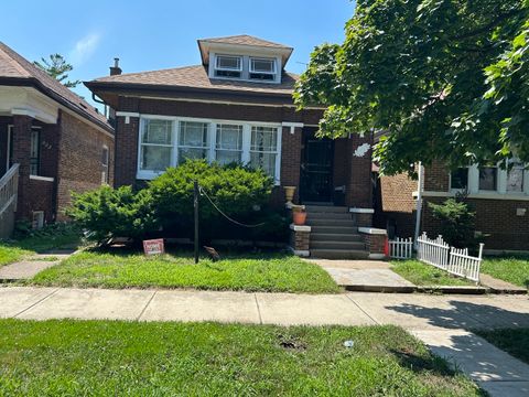 Photo of 8328 S Paxton Avenue, Chicago, IL 60617 (MLS # 12475030)