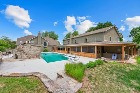 A home in Fox Lake